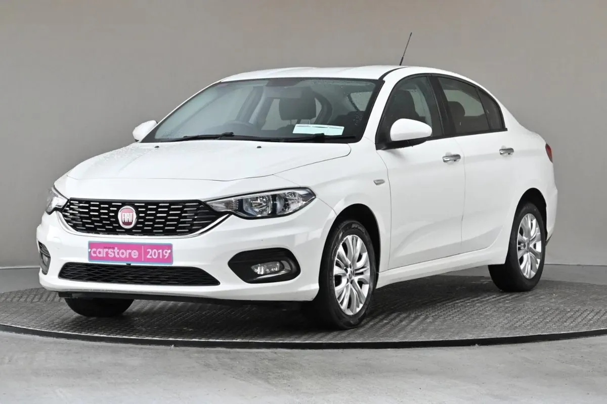 Fiat Tipo 1.3 MJ 95bhp Easy 5spd 4DR  rear Park S - Image 3