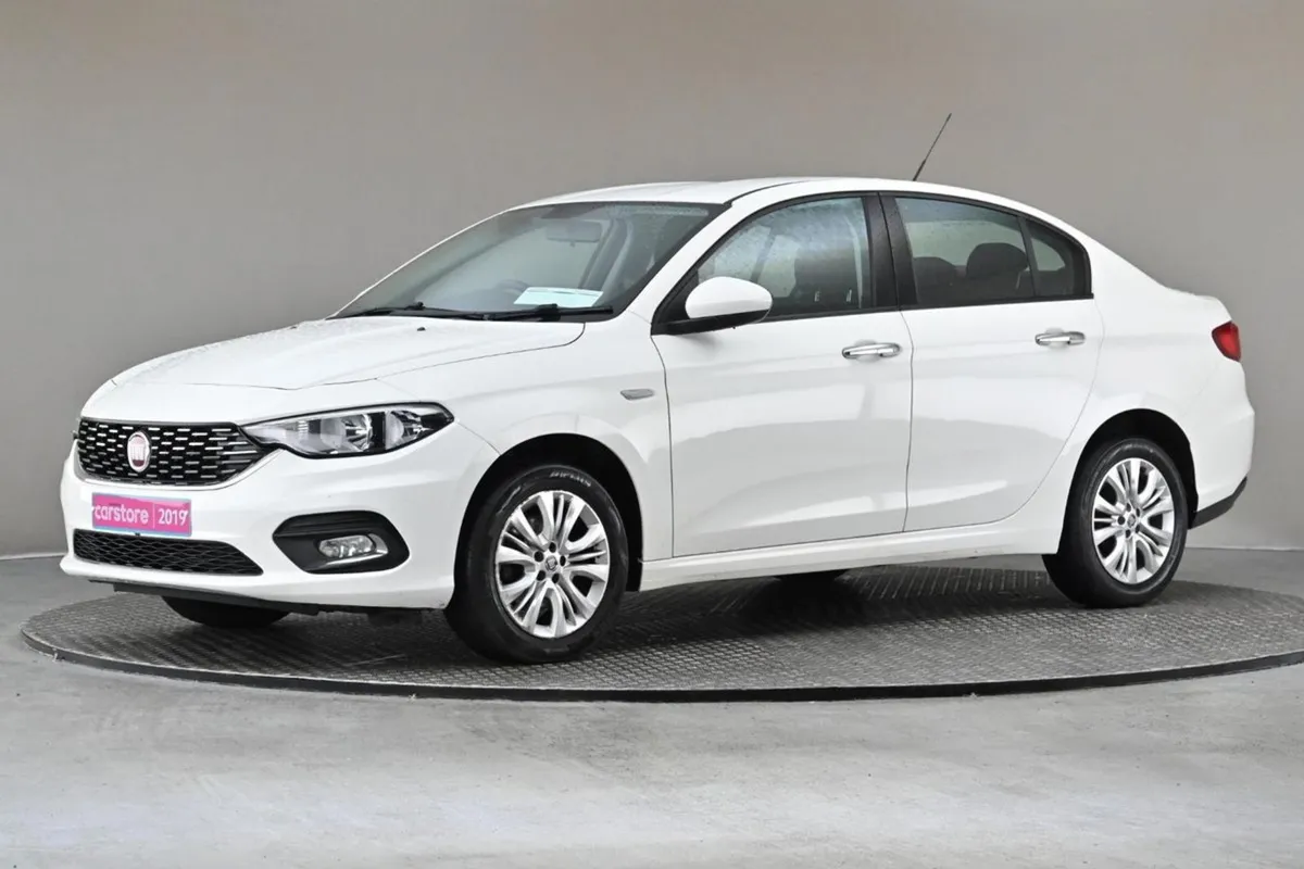 Fiat Tipo 1.3 MJ 95bhp Easy 5spd 4DR  rear Park S - Image 4