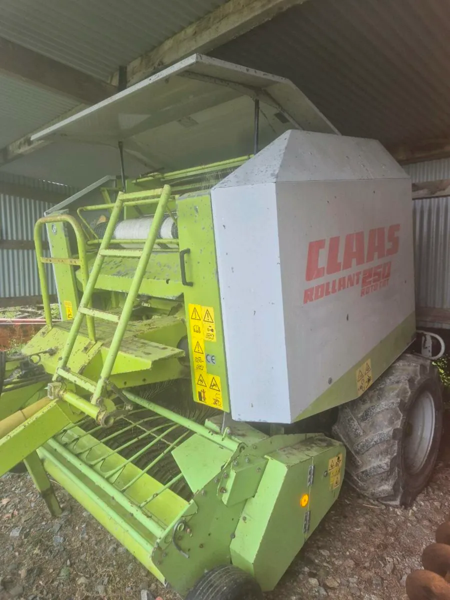 Claas baler - Image 1