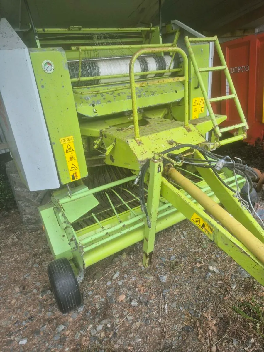 Claas baler - Image 2