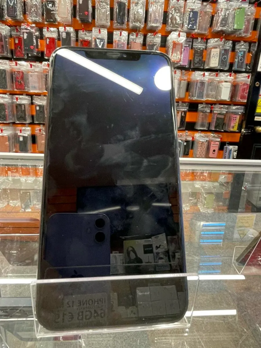 IPHONE 11 PRO MAX 64GB 1 YEAR WARRANTY UNLOCKED - Image 2
