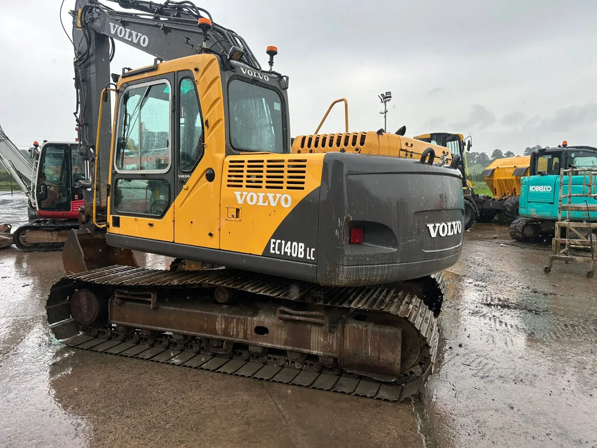 Volvo EC140BLC Year 2008 - Image 2