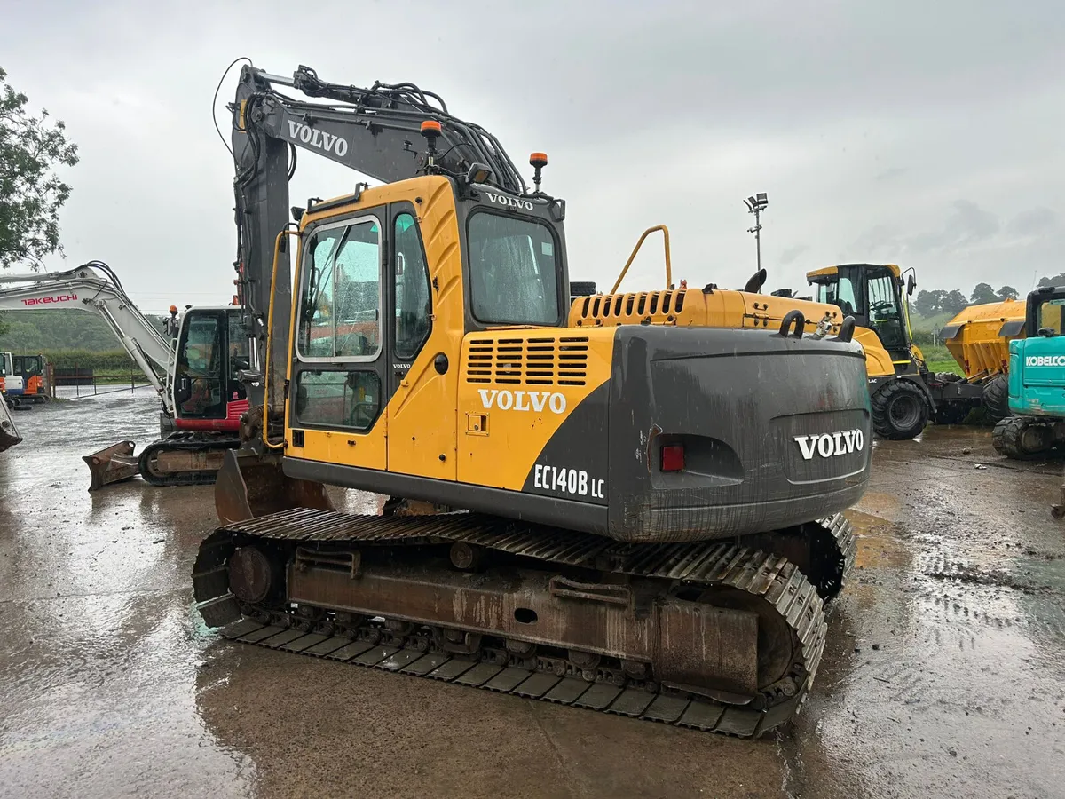Volvo EC140BLC Year 2008 - Image 3