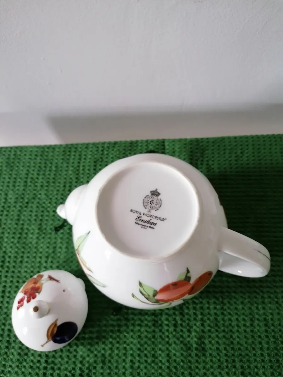 Royal Worcester Teapot Vintage - Image 2