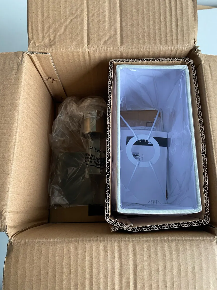 Wall Light – Antique Brass Finish (New in Box) - Image 4