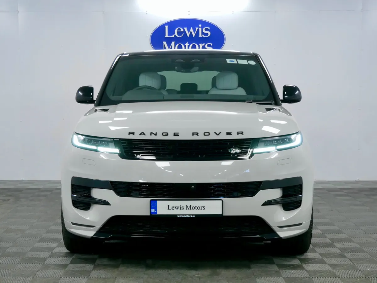 2025 Range Rover Sport Dynamic SE P460e - Image 3