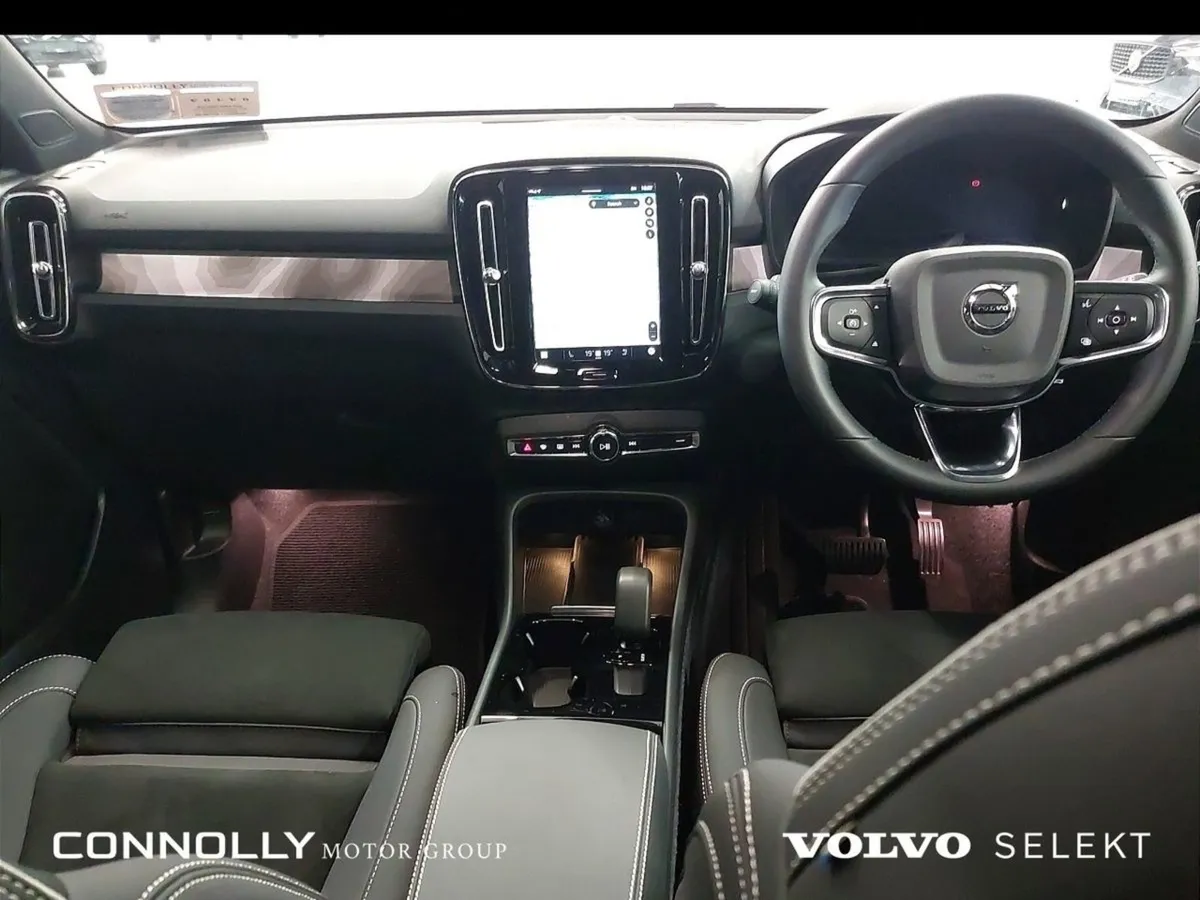 Volvo XC40 BEV 238hp Plus - Image 4