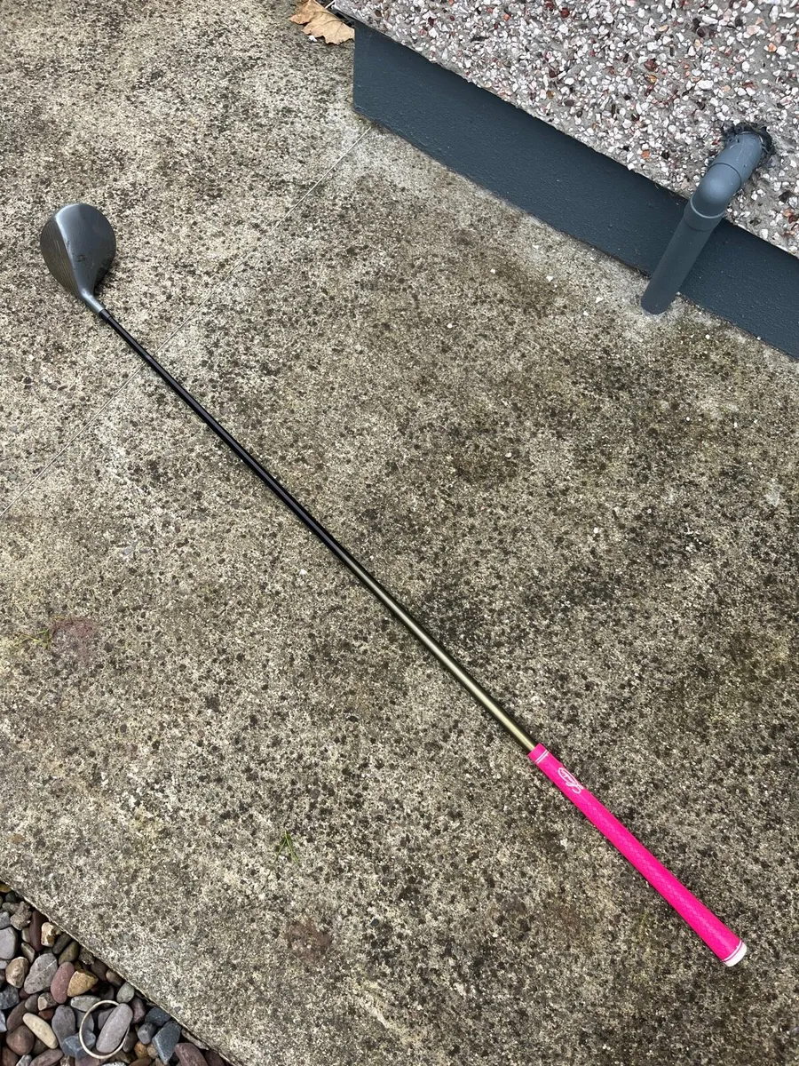 Women’s king cobra golf driver - Image 1
