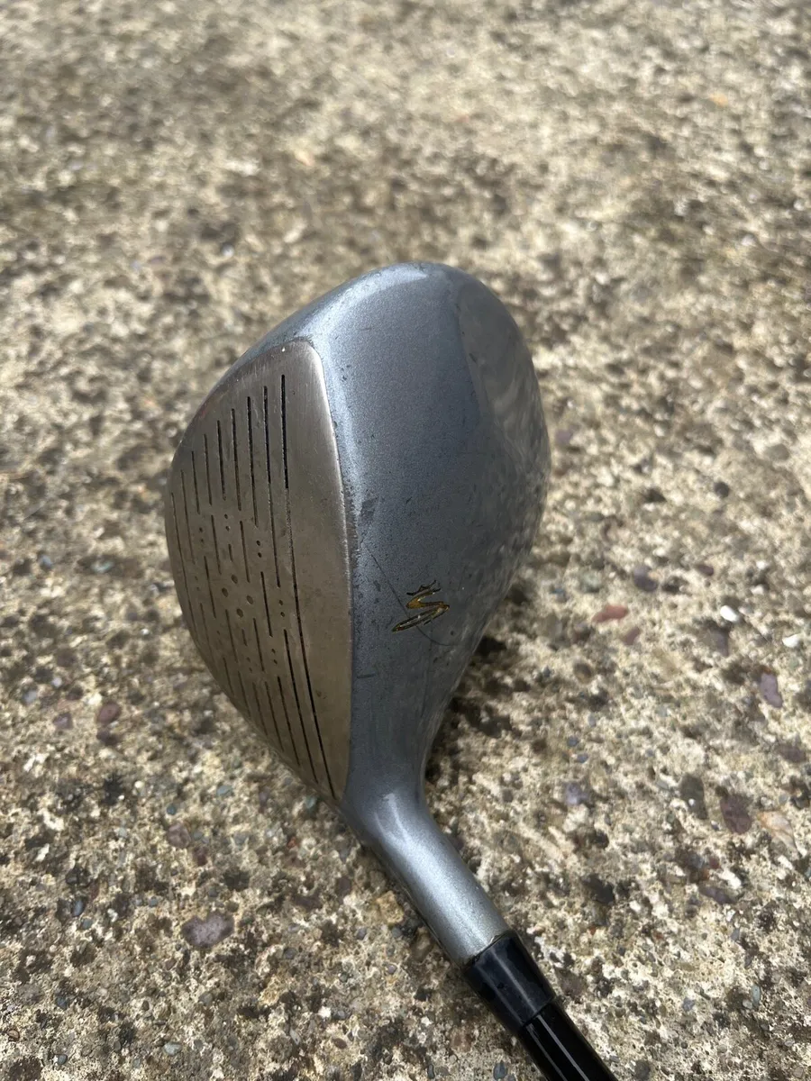 Women’s king cobra golf driver - Image 2
