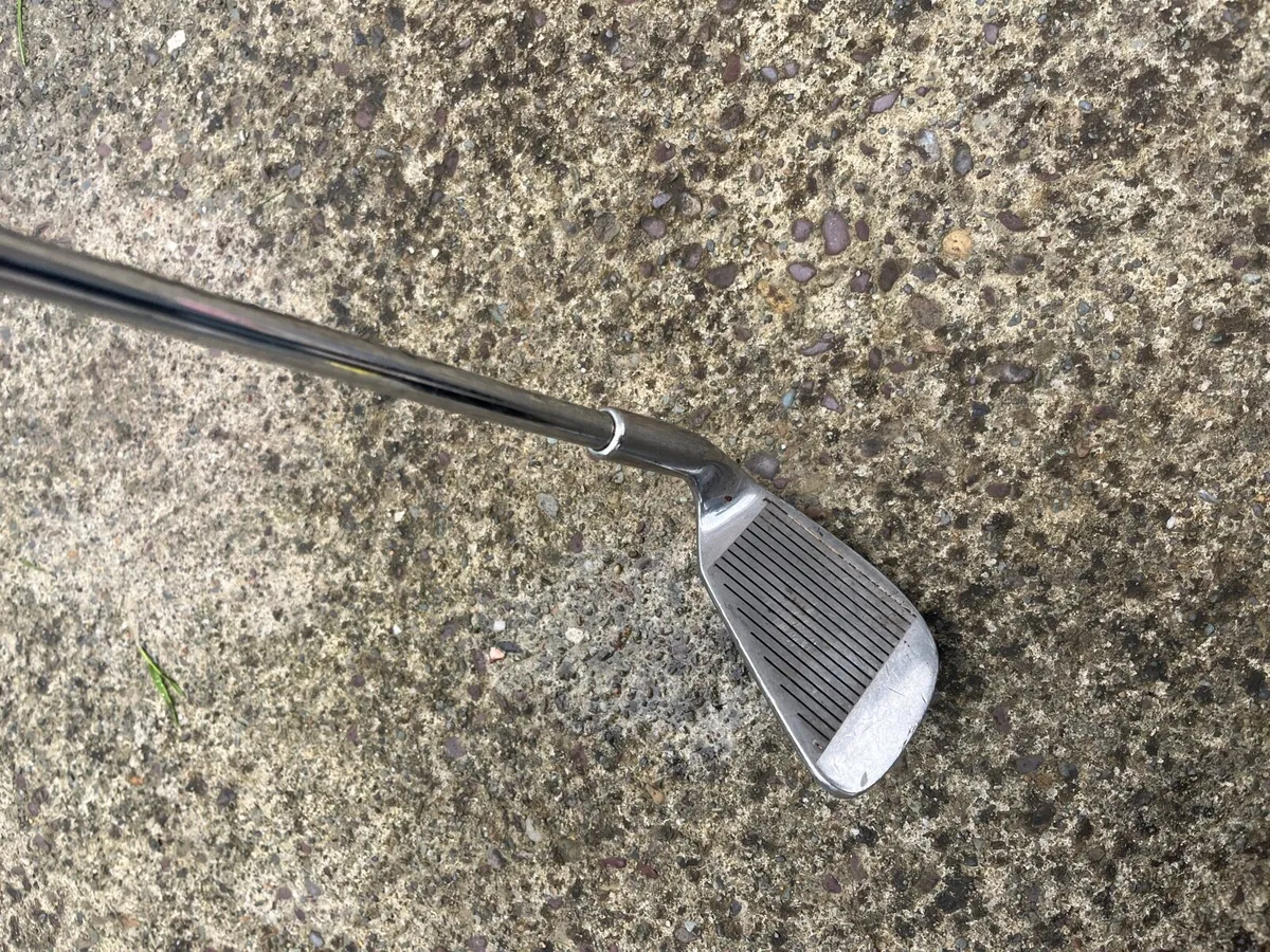Women’s 8 iron - Image 4