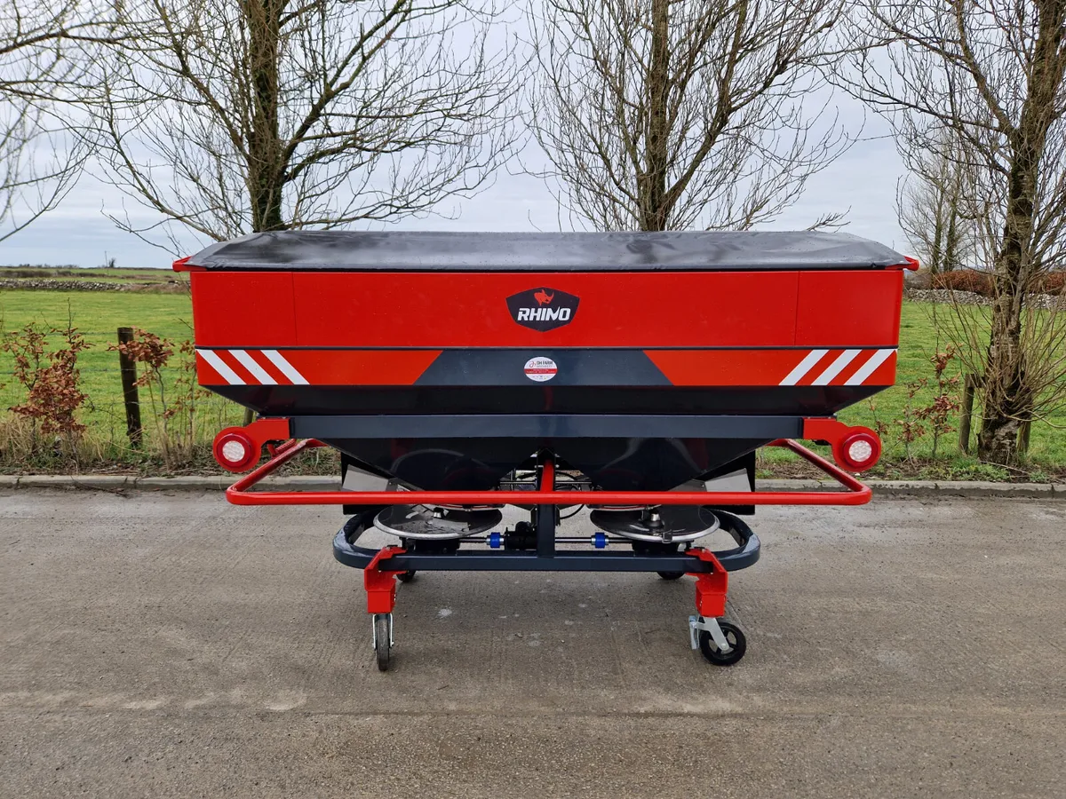 Rhino twin disc spreader - Image 1