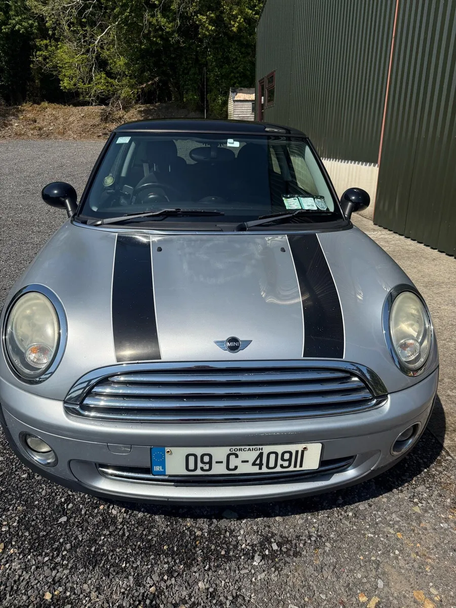 Mini Cooper 2009 1.6L - Image 2