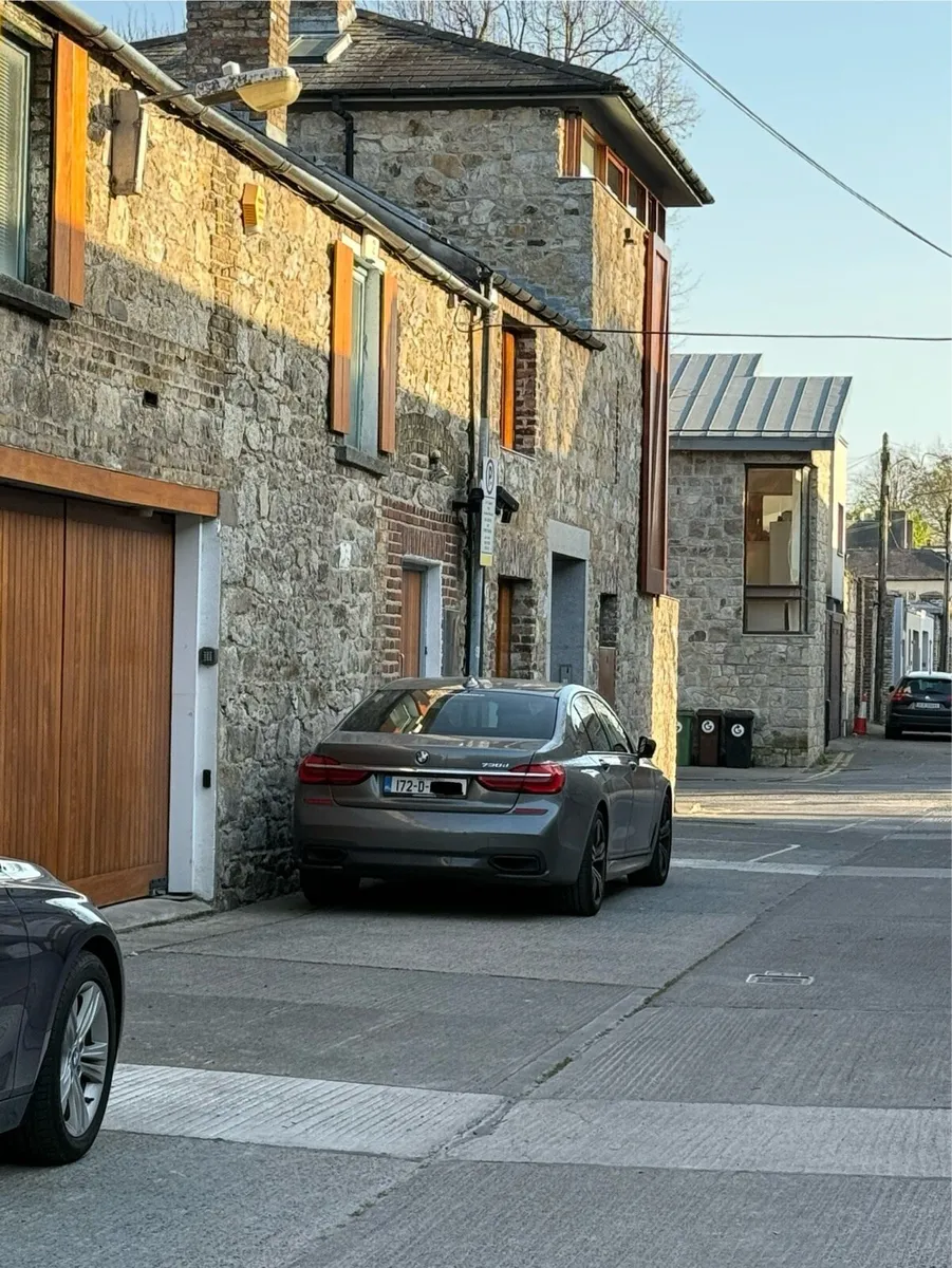 BMW 730d (2-year BMW warranty) m-sport, low km - Image 3