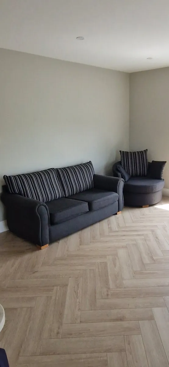 3 Seater Couch and Corner Seat - Image 1