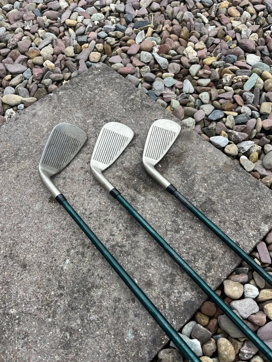 Macgregor Golf iron set - Image 1