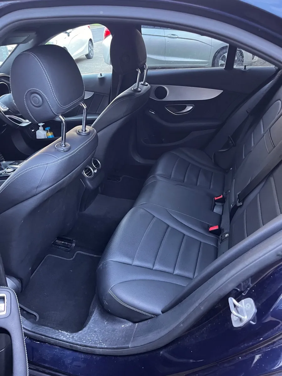 Mercedes-Benz C-Class 2019 - Image 4