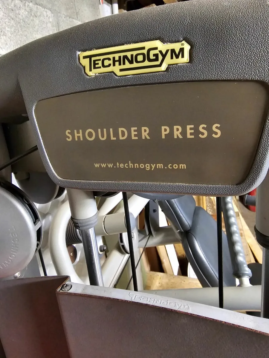 TechnoGym Schoulder Press - Image 3