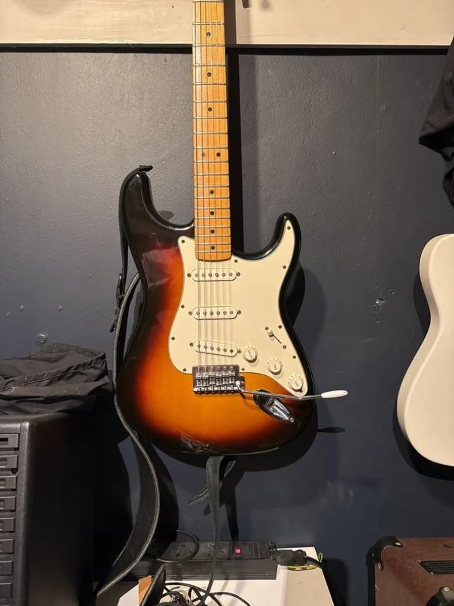 MM Strat maple neck - Image 1