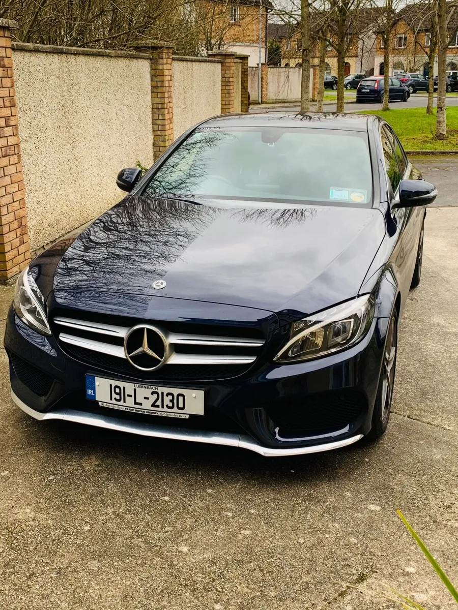 Mercedes-Benz C-Class 2019 - Image 2