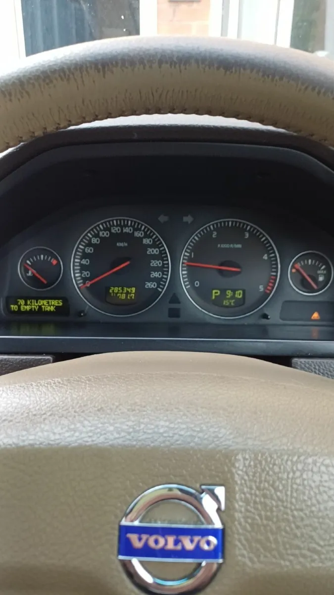 2007 Volvo XC90 D5 AWD - Image 2