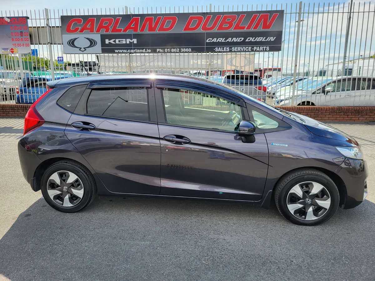 (2yr warranty) 1.5 Petrol Hybrid Automatic - Image 3