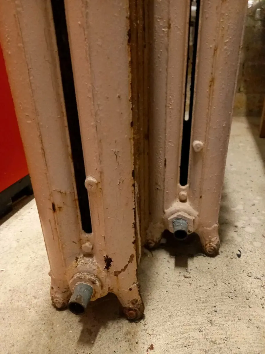 Cast iron radiators - Image 4