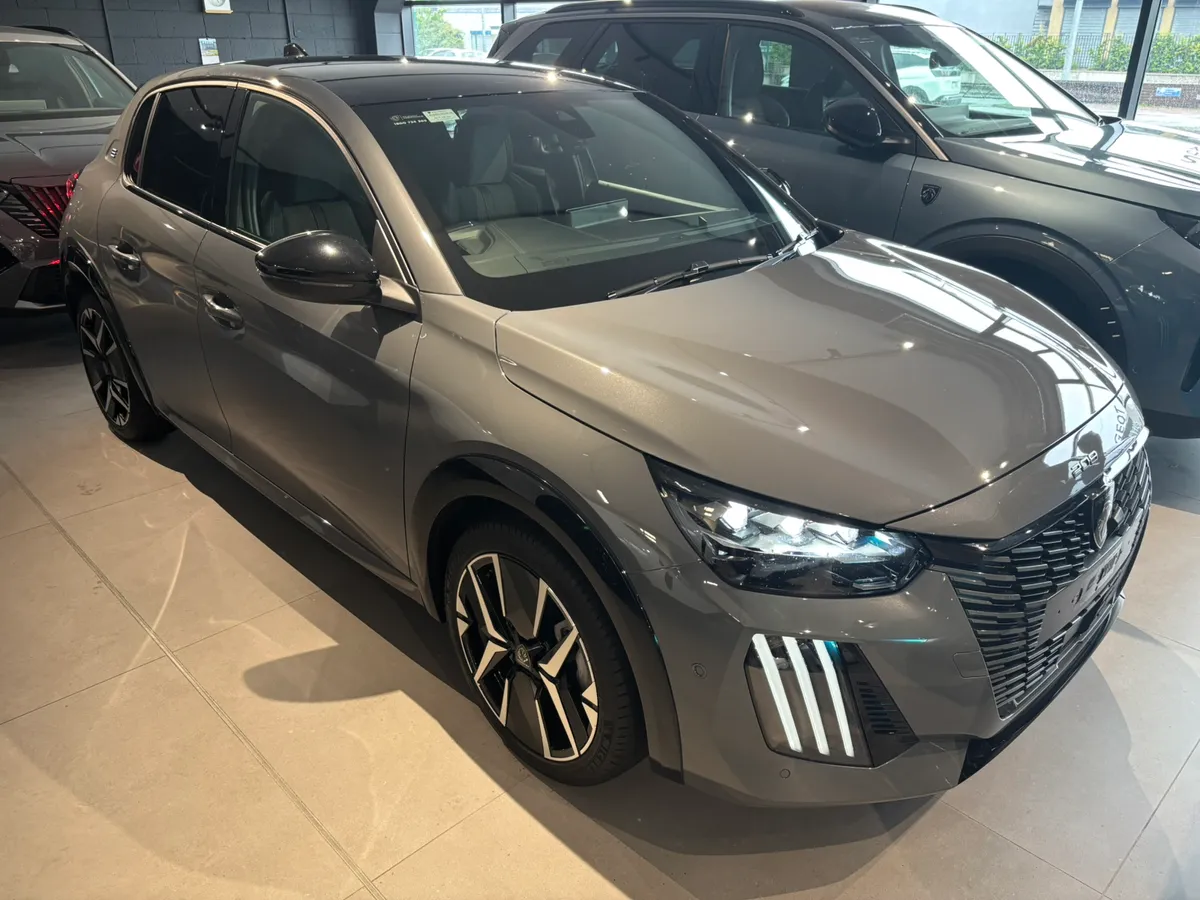 New Peugeot 208 eGT 54kwh - Image 1