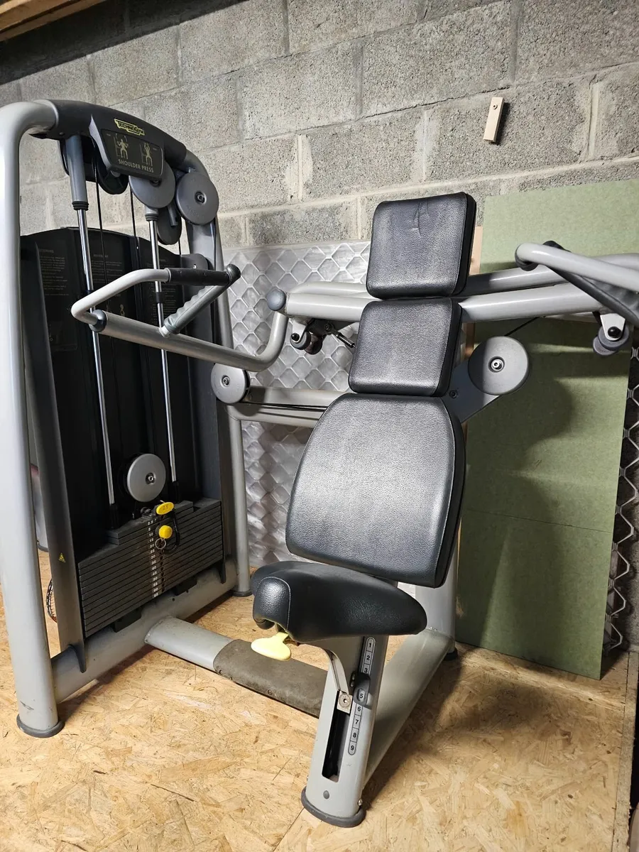 TechnoGym Schoulder Press - Image 1