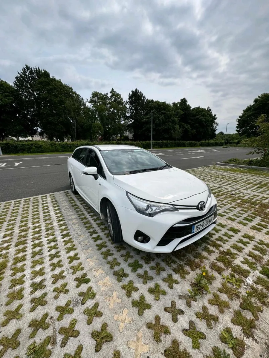 2016 Toyota Avensis 1.6D Estate  Low mileage - Image 1