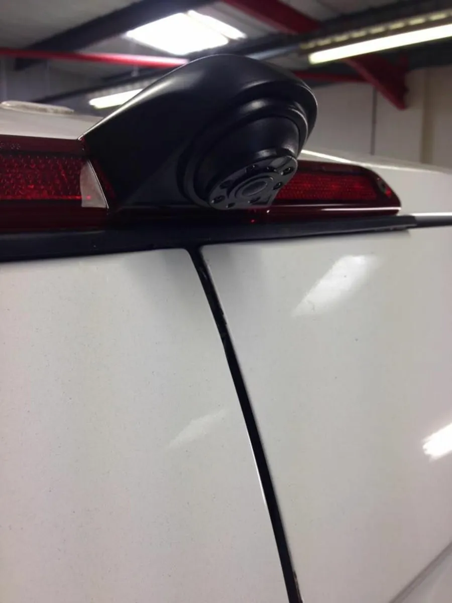 VW Crafter MB Sprinter Reversing camera Kit - Image 1