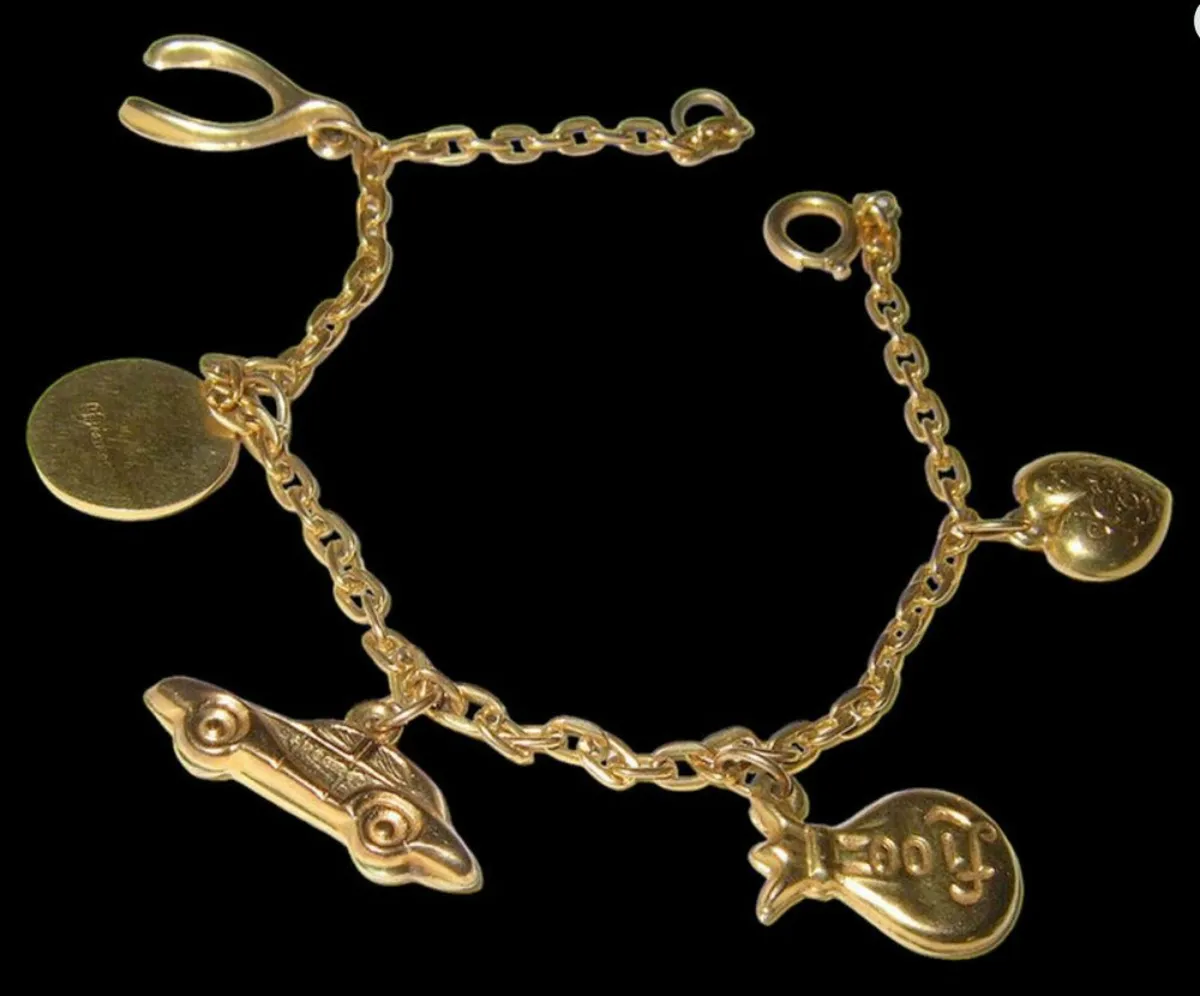 Vintage Hallmarked 9ct Gold Charm Bracelet - Image 3