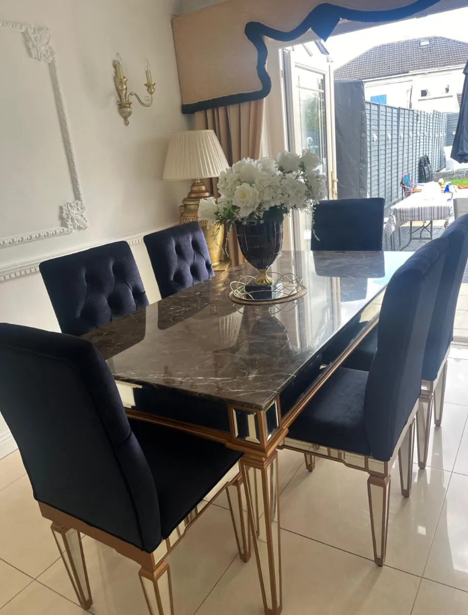 Dining marble table - Image 1