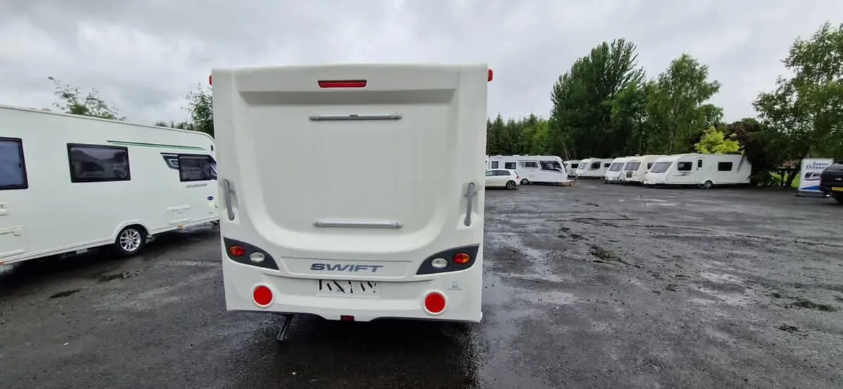 Swift Vouge Island Bed caravan - Image 4