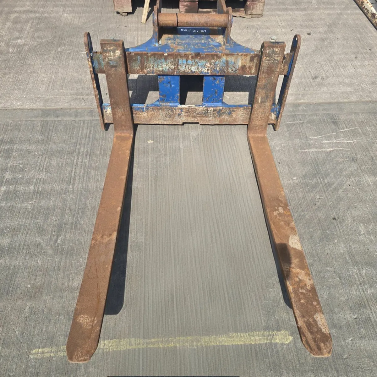 Digger pallet forks - Image 1