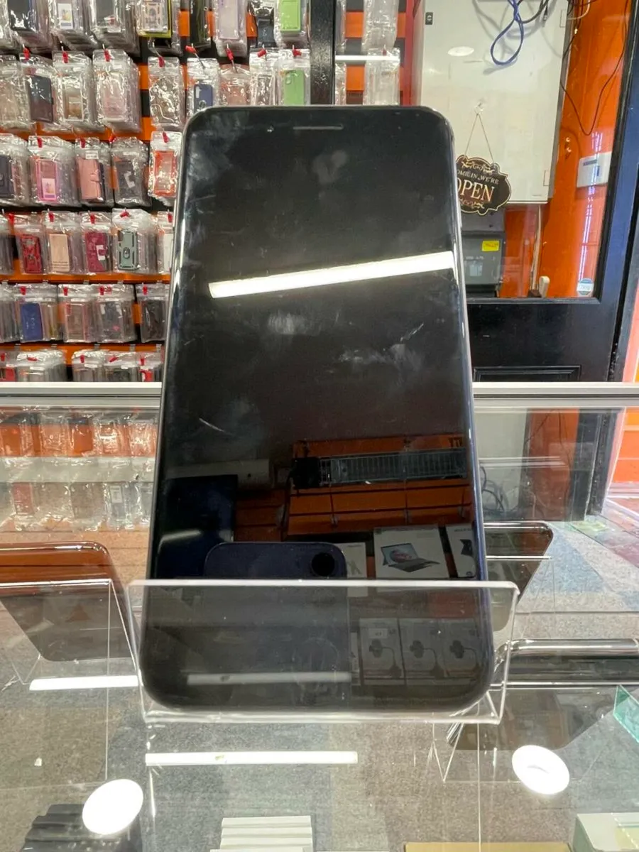 IPHONE 8 PLUS 64GB 1 YEAR WARRANTY UNLOCKED - Image 2