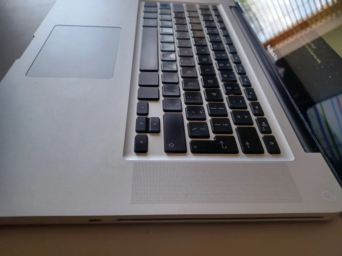 Apple Laptop - Image 1