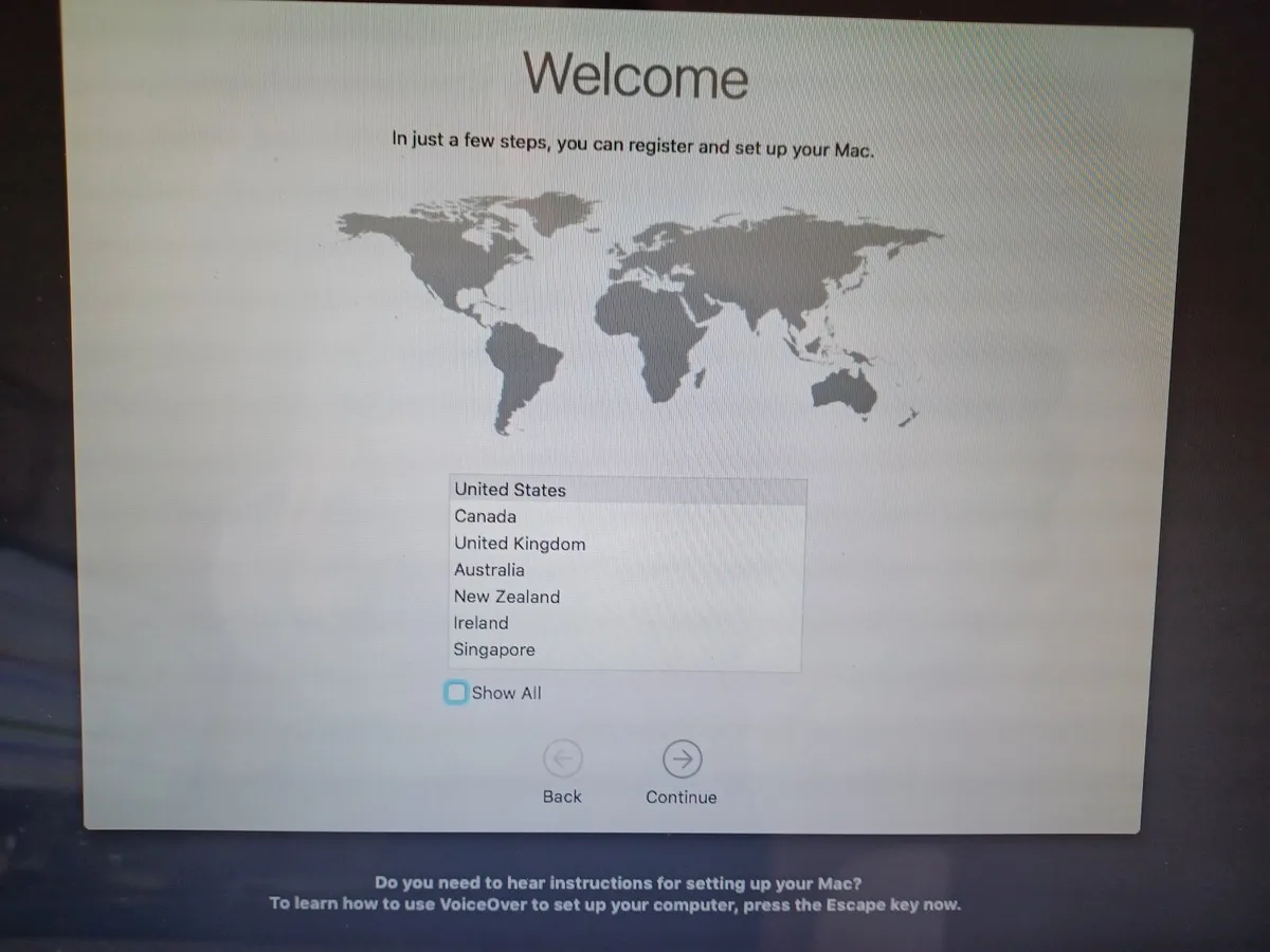 Apple Laptop - Image 3