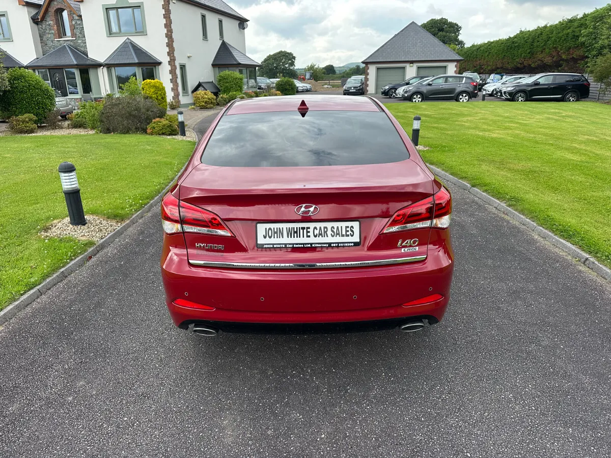 Hyundai i40 EXECUTIVE CRDI - Image 4