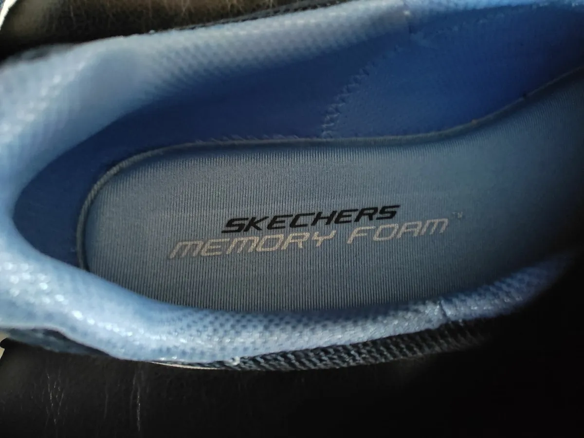 Sketchers runners - Image 3