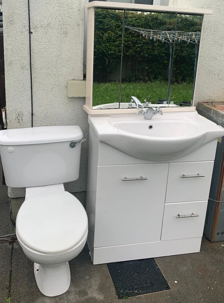 Vanity Unit, basin and toilet - Image 1