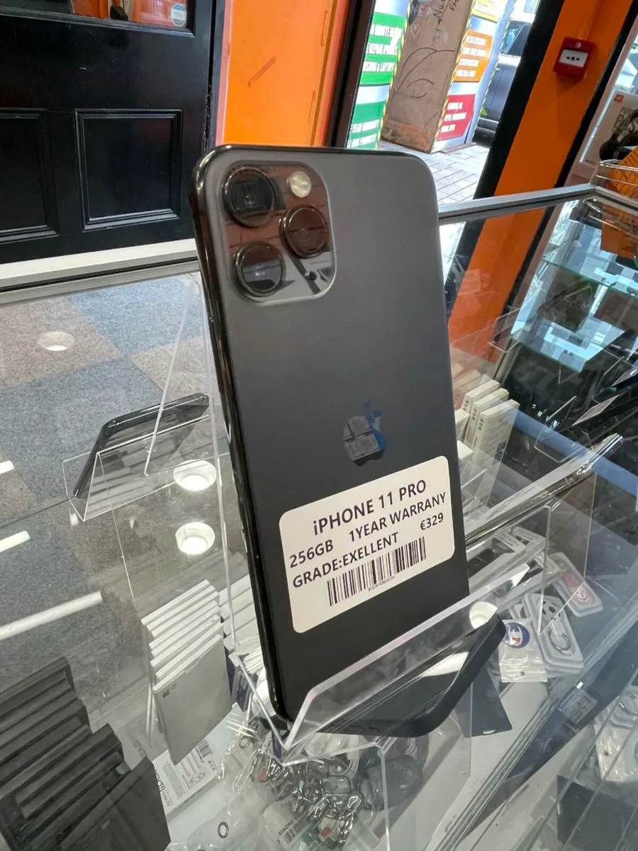 IPHONE 11 PRO 256GB 1 YEAR WARRANTY UNLOCKED - Image 4