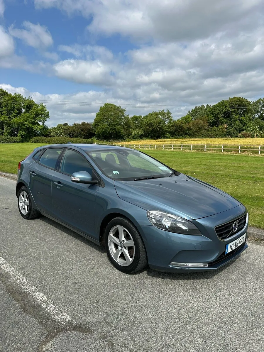 Volvo V40 2014 NCT 02/26 - Image 1
