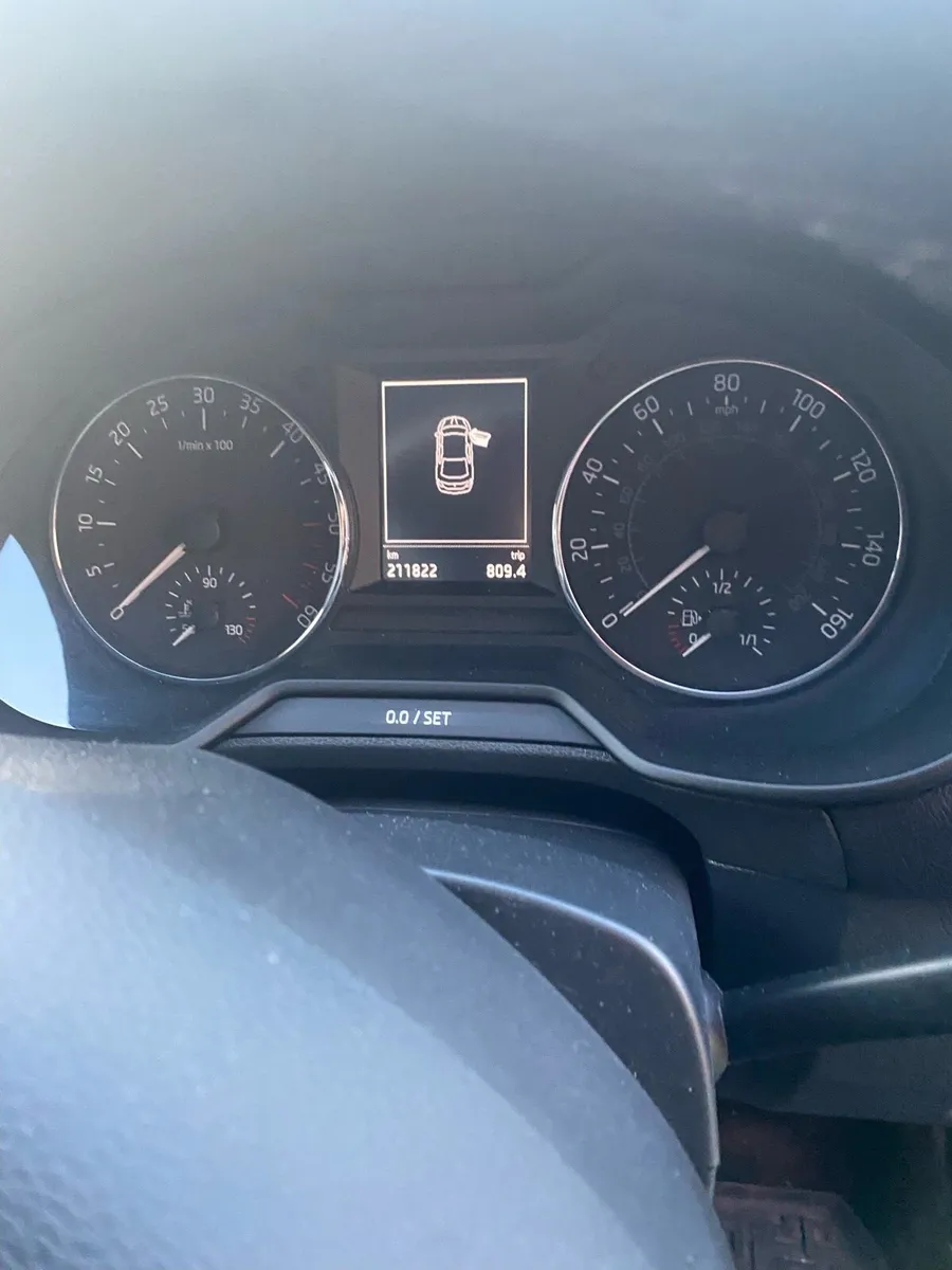 SKODA OCTAVIA - Image 3
