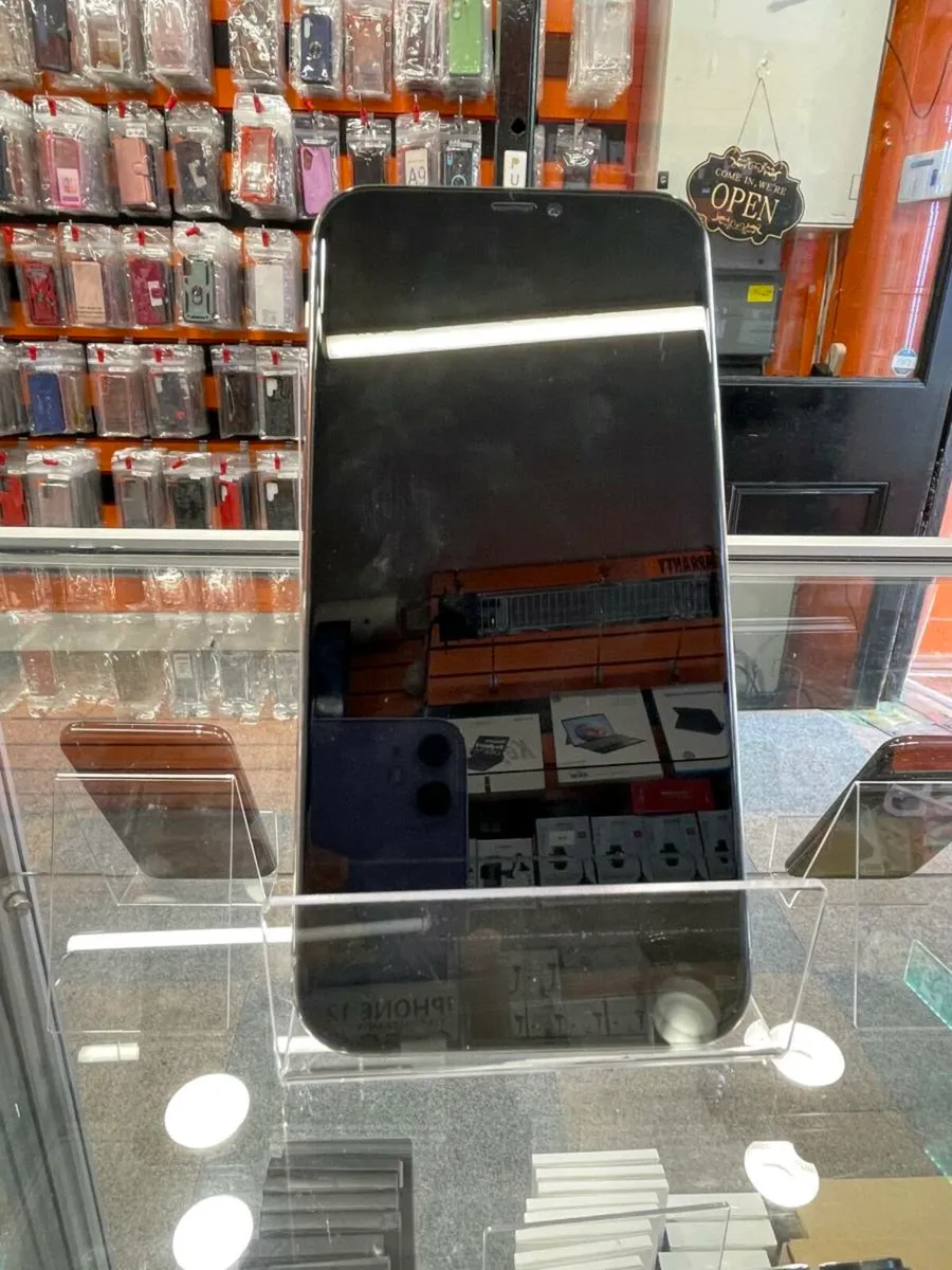 IPHONE 11 PRO 64GB 1 YEAR WARRANTY UNLOCKED - Image 2