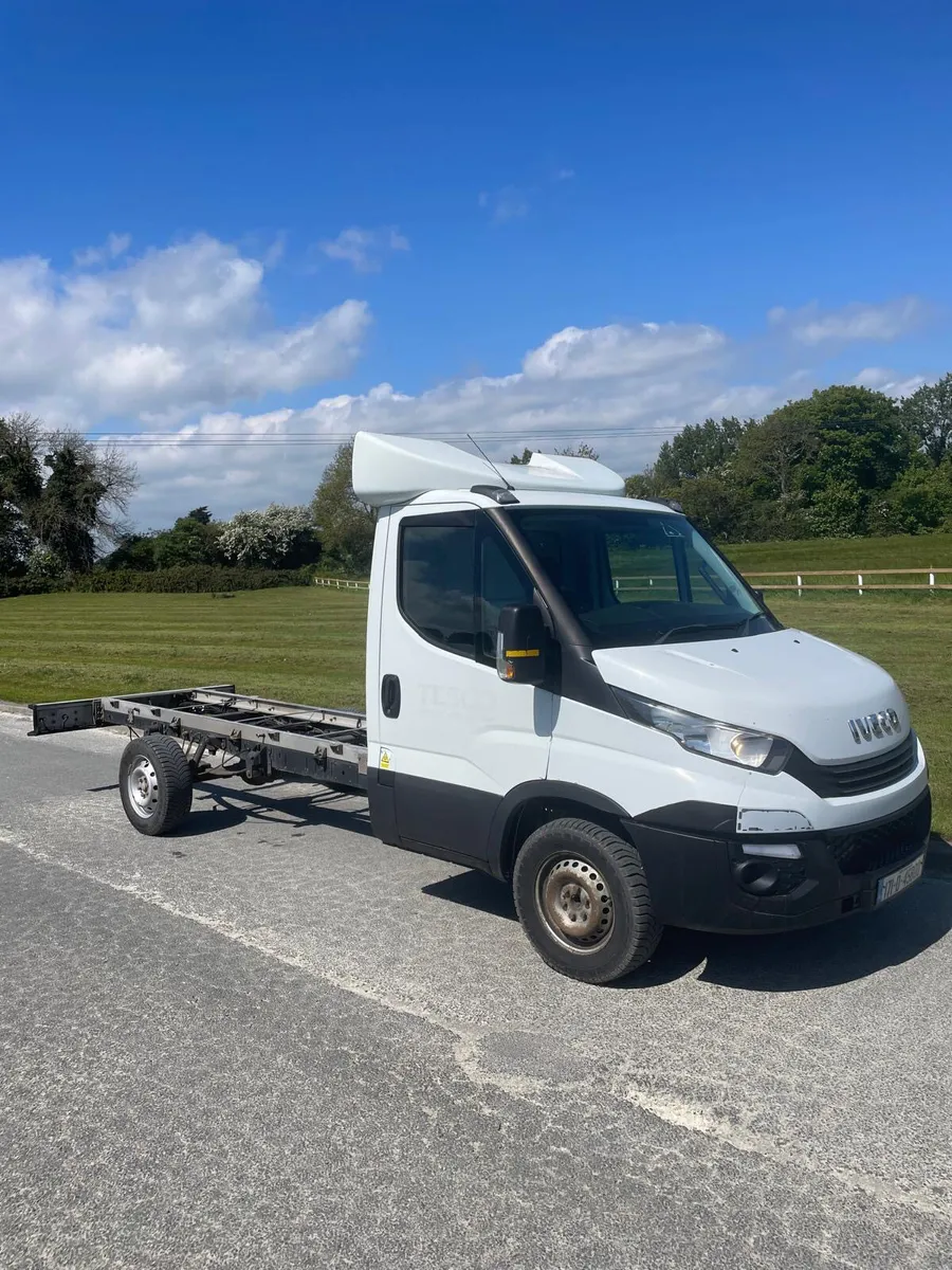 IVECO 2017 3.5 Tonne Chassis Cab - Image 1