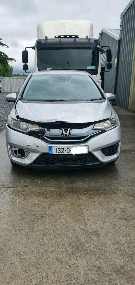 132 HONDA FIT HYBRID - Image 2