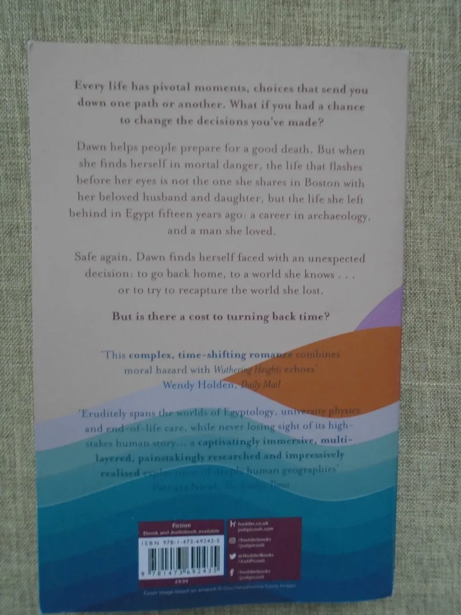 Paperback book, Fiction - Image 2