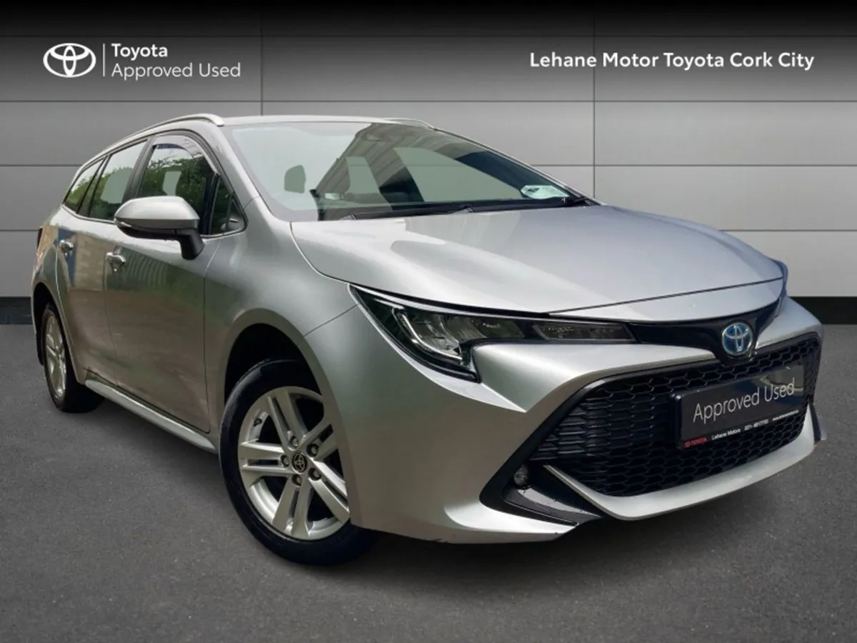 Toyota Corolla Luna TS 4DR Auto Hybrid - Image 1
