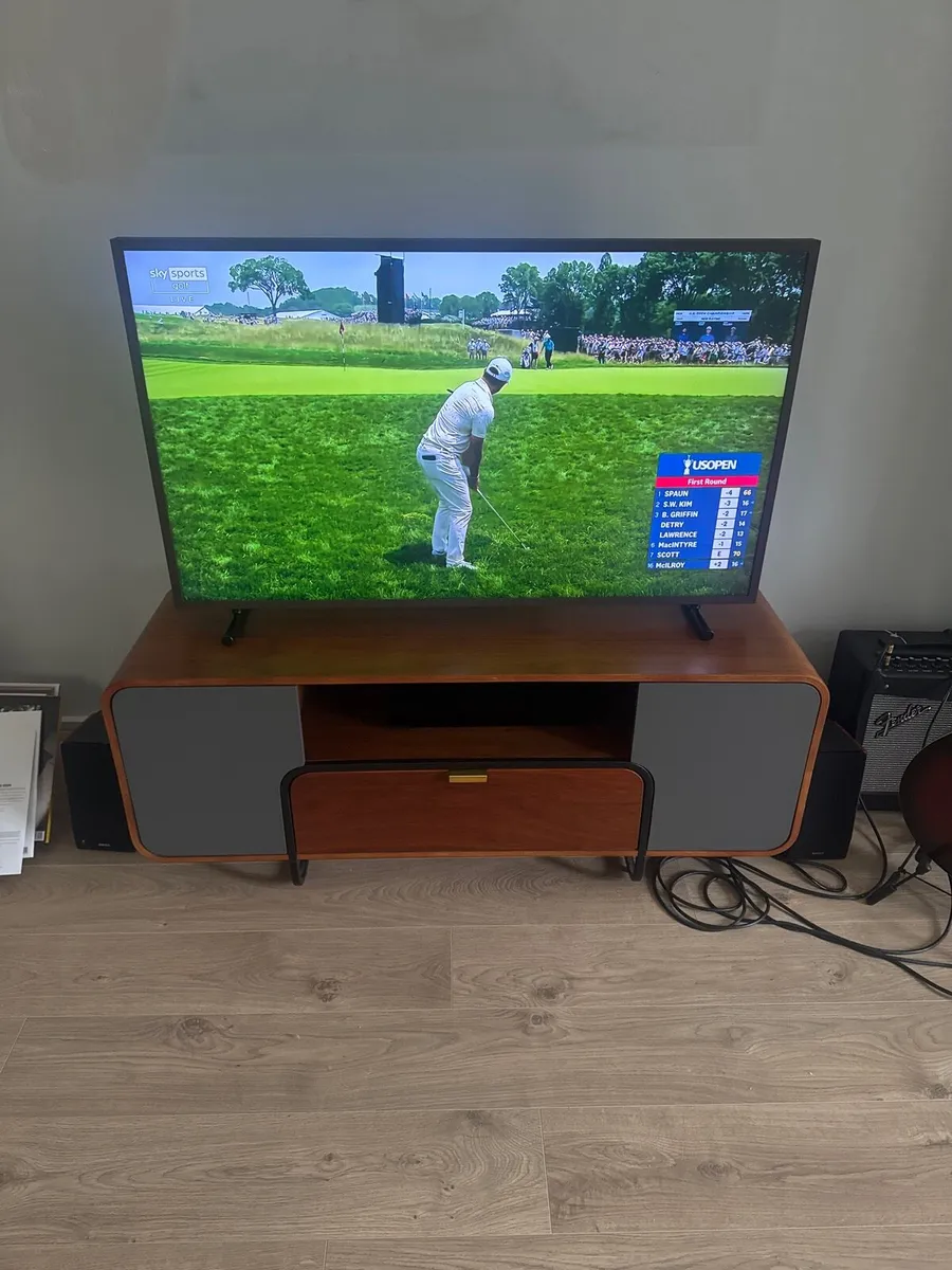 Tv unit - Image 1