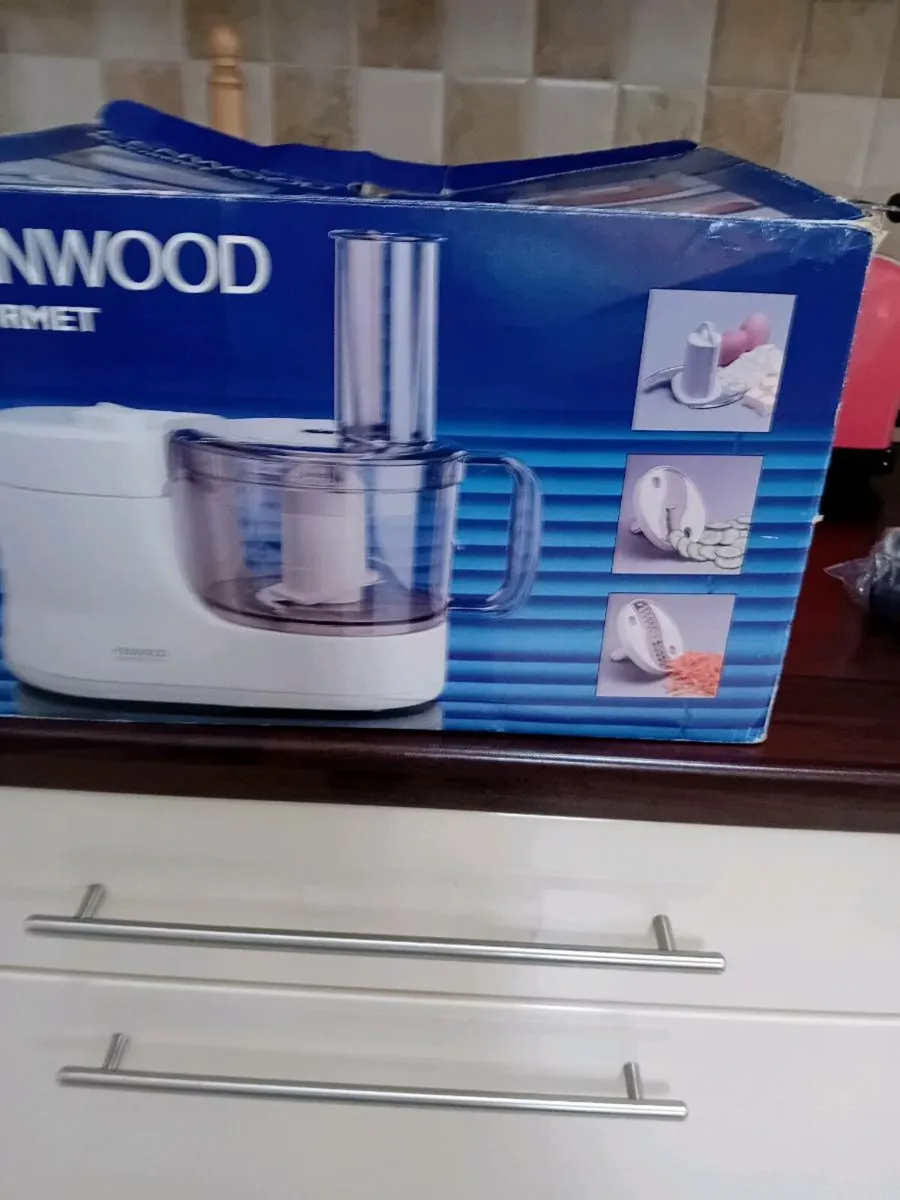SMALL KENWOOD GOURMET  FOOD  MIXER  NEW  BOXED - Image 1